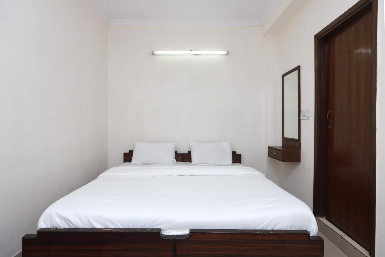 Hotel SPOT ON 29024 Jageer Palace Narela Exterior foto